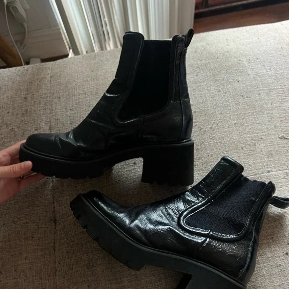 DOLCE VITA black leather bootie - Picture 5 of 7